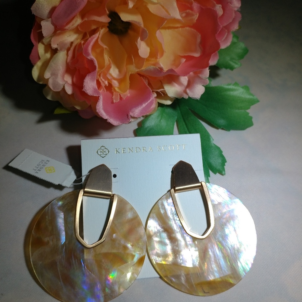 NWT Diane Earrings in Brown MOP